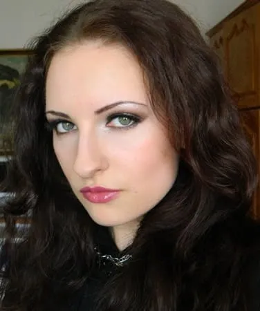 Laura, 33 ans — rencontre lesbienne à Rumilly