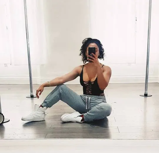 Hajar, 22 ans — rencontre lesbienne à Mulsanne