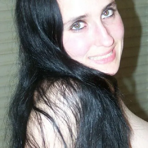 Léonie, 27 ans — rencontre lesbienne à Fougères