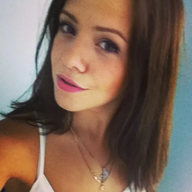 Salma, 22 ans — rencontre lesbienne à Saint-Pierre