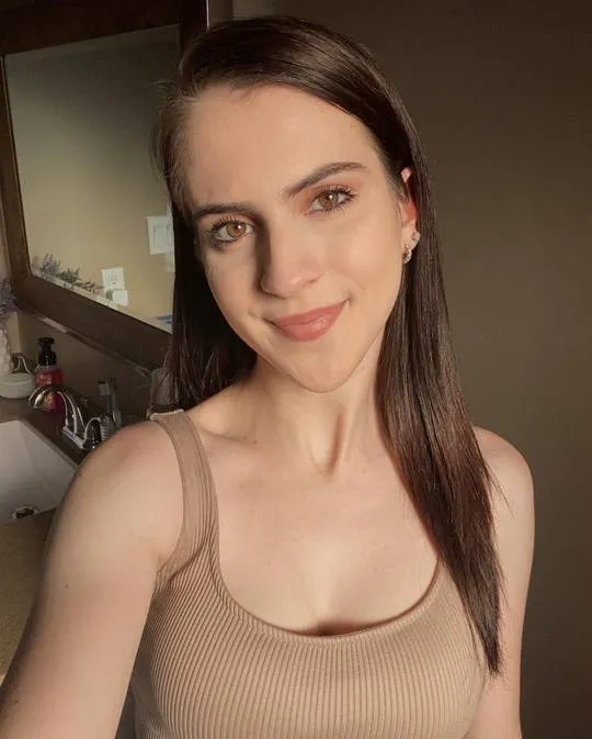 Anaïs, 22 ans — rencontre lesbienne à Carmaux