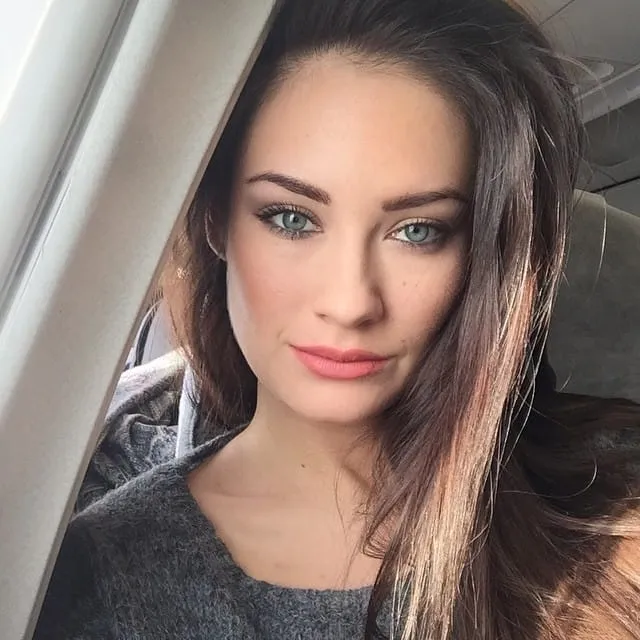 Ilham, 21 ans — rencontre lesbienne à Toulouse