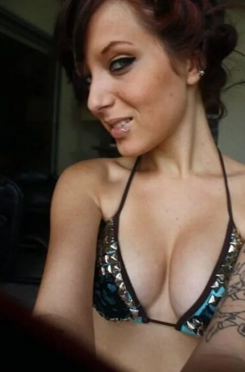 Éliane, 21 ans — rencontre lesbienne à Limay