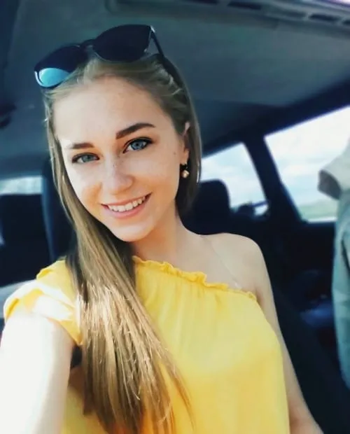 Alya, 22 ans — rencontre lesbienne à Sèvremoine