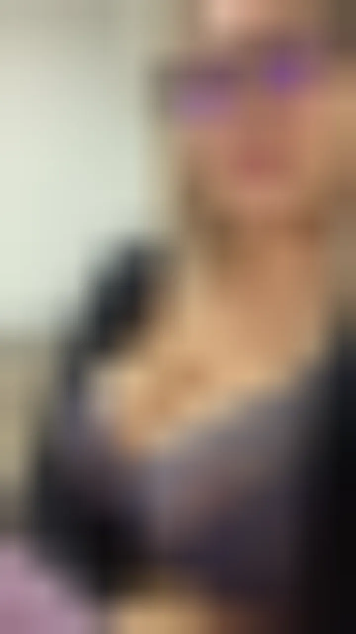 Éléna, 22 ans — rencontre lesbienne à Le Creusot
