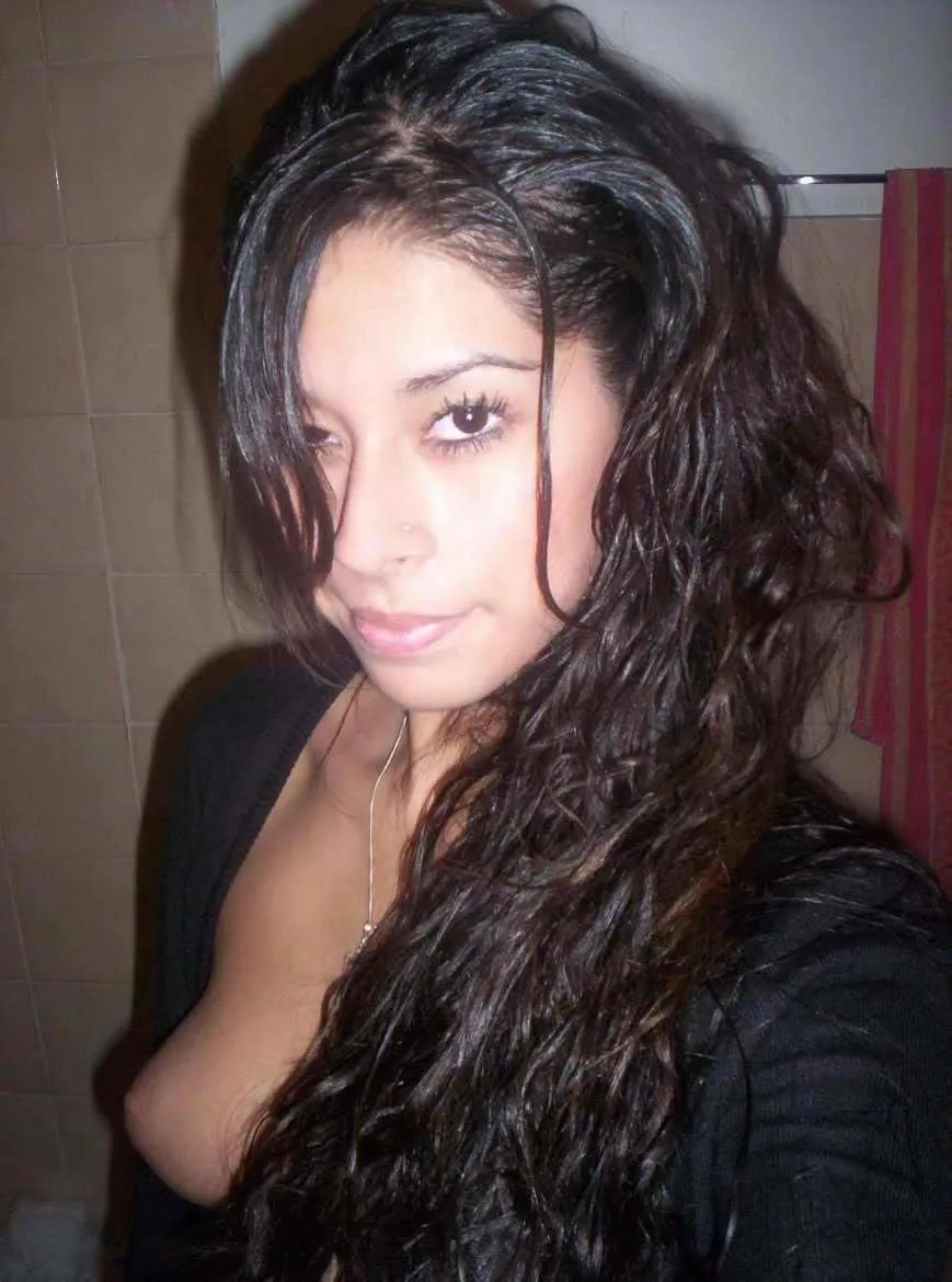 Inaya, 21 ans — rencontre lesbienne à Orly