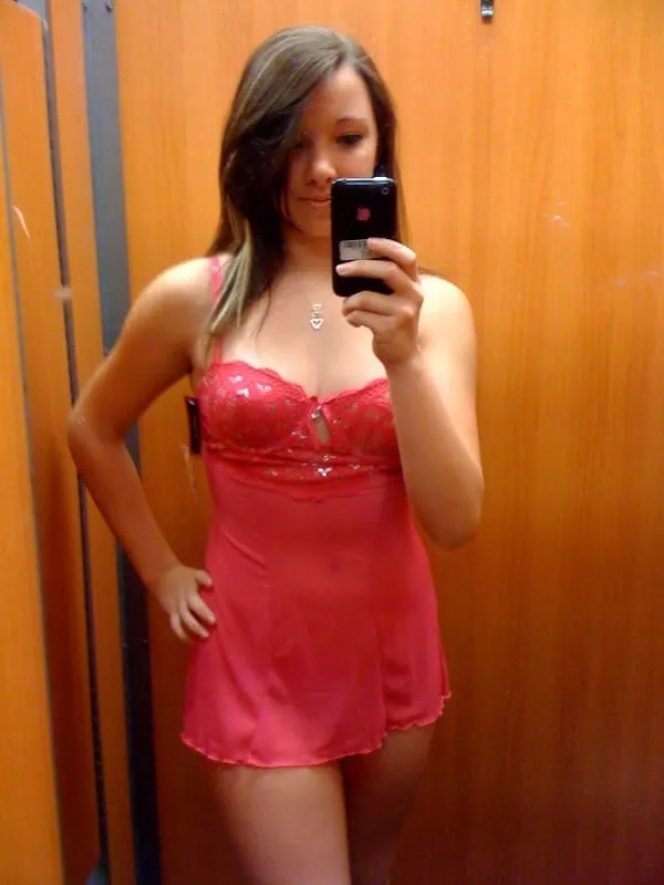 Oumaima, 24 ans — rencontre lesbienne à Bordeaux