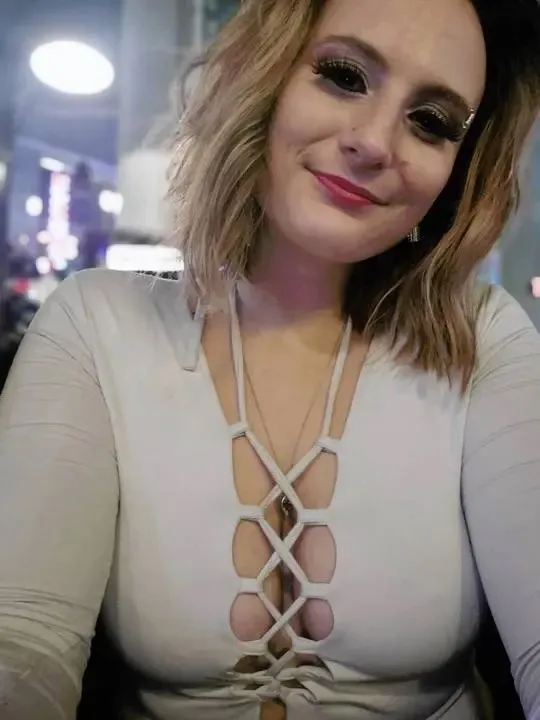Anouk, 24 ans — rencontre lesbienne à Cachan