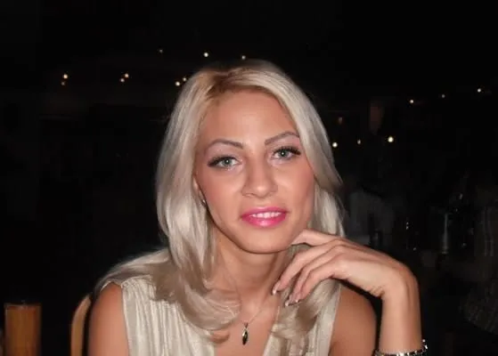 Karine, 39 ans — rencontre lesbienne à Plan-de-Cuques