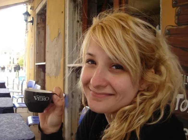 Salomé, 19 ans — rencontre lesbienne à La Garenne-Colombes