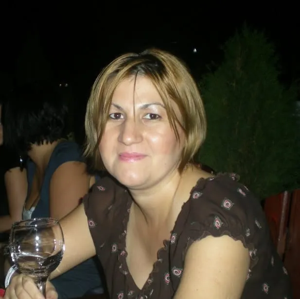 Yasmine, 22 ans — rencontre lesbienne à Saint-Herblain