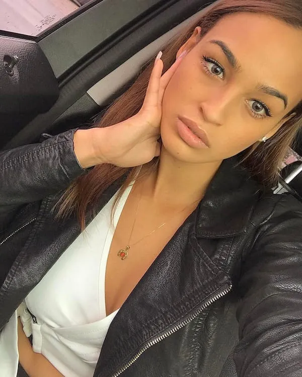 Hélène, 30 ans — rencontre lesbienne à Nice