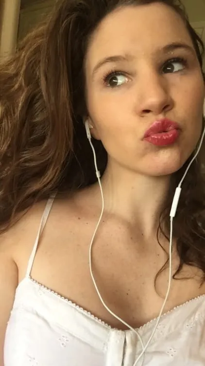 Clara, 28 ans — rencontre lesbienne à Paris