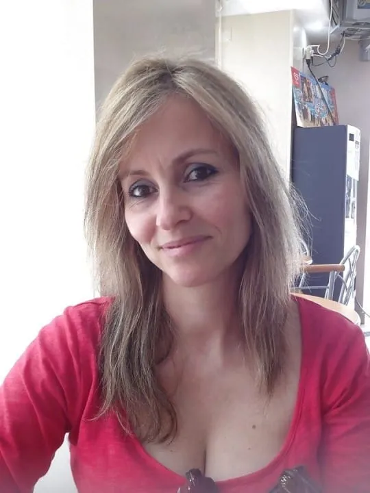 Wafa, 22 ans — rencontre lesbienne à Saint-Dié-des-Vosges