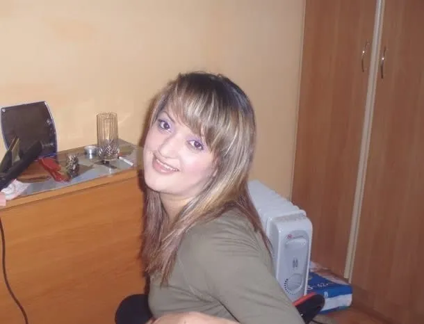 Kahina, 26 ans — rencontre lesbienne à Givors