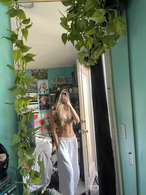 Lyna, 22 ans — rencontre lesbienne à Sautron