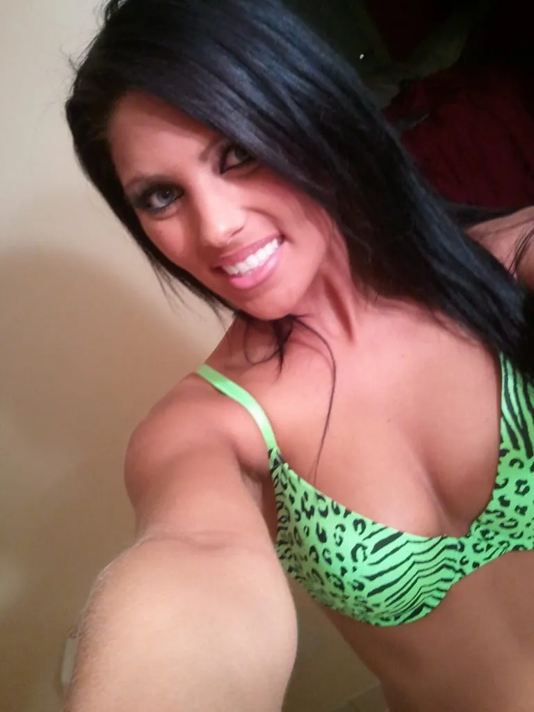 Cindy, 28 ans — rencontre lesbienne à Bouguenais
