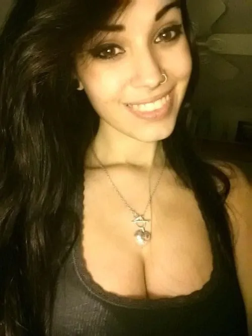 Flore, 24 ans — rencontre lesbienne à Limoges