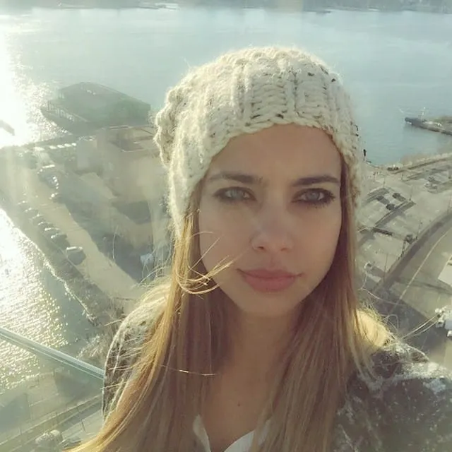 Chloé, 23 ans — rencontre lesbienne à Luc-la-Primaube