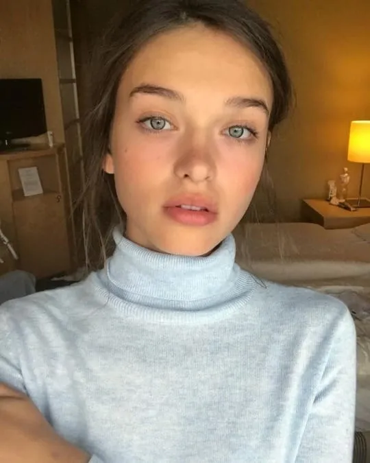 Éloïse, 19 ans — rencontre lesbienne à Saint-Laurent-du-Maroni